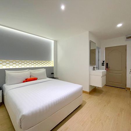 Arawana Express Sukhumvit 22 Aparthotel Банкок Екстериор снимка