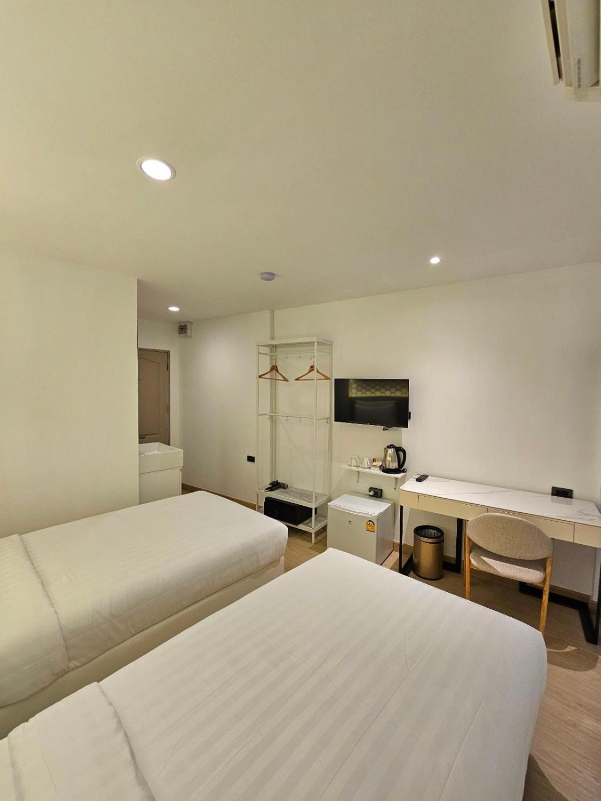 Arawana Express Sukhumvit 22 Aparthotel Банкок Екстериор снимка