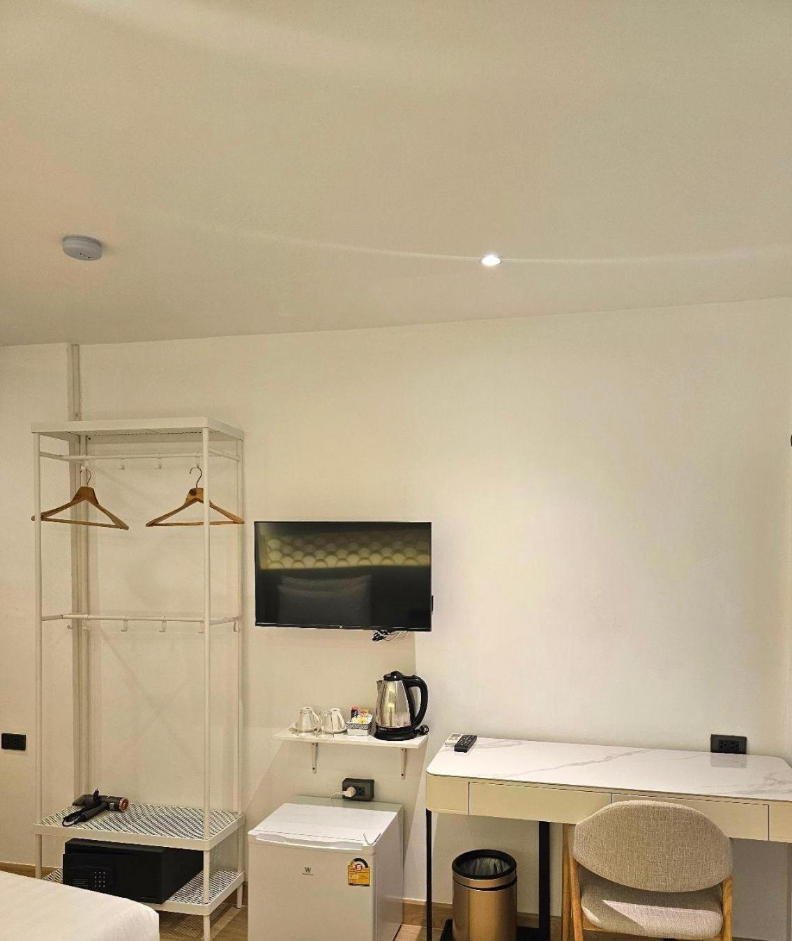 Arawana Express Sukhumvit 22 Aparthotel Банкок Екстериор снимка