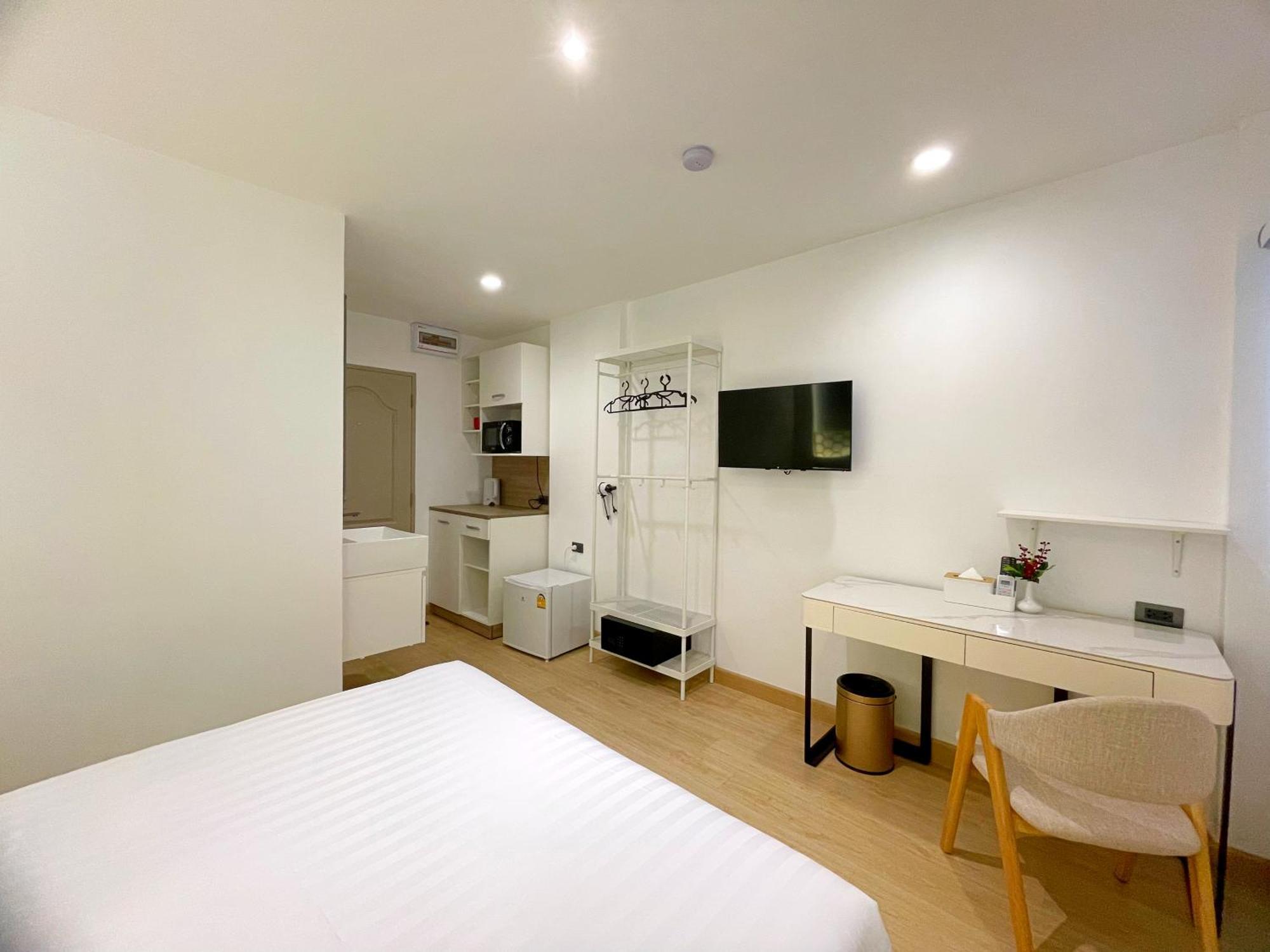 Arawana Express Sukhumvit 22 Aparthotel Банкок Екстериор снимка