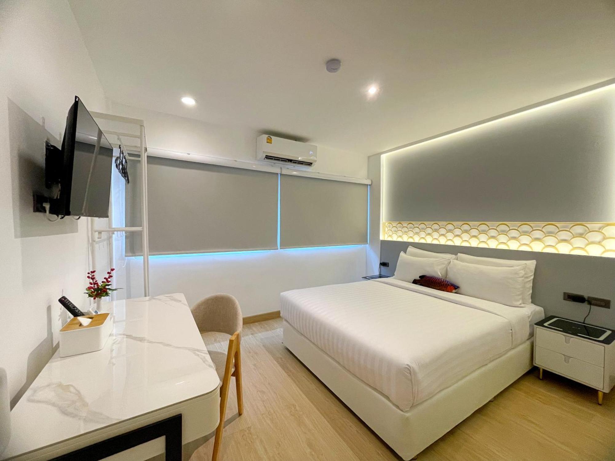 Arawana Express Sukhumvit 22 Aparthotel Банкок Екстериор снимка